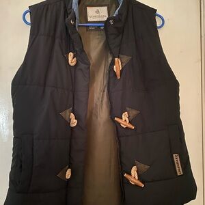 Legendary whitetail puffy vest size small